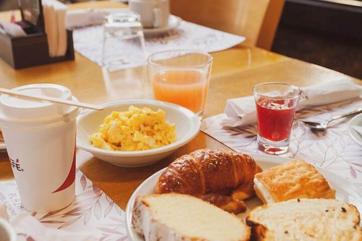 Breakfast/Coffee Service 38 of 49