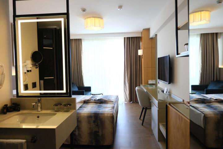 Room 58 of 125