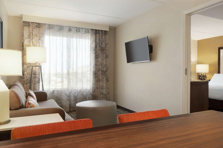 Room 12 of 39