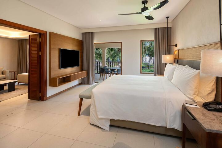 Room 21 of 221