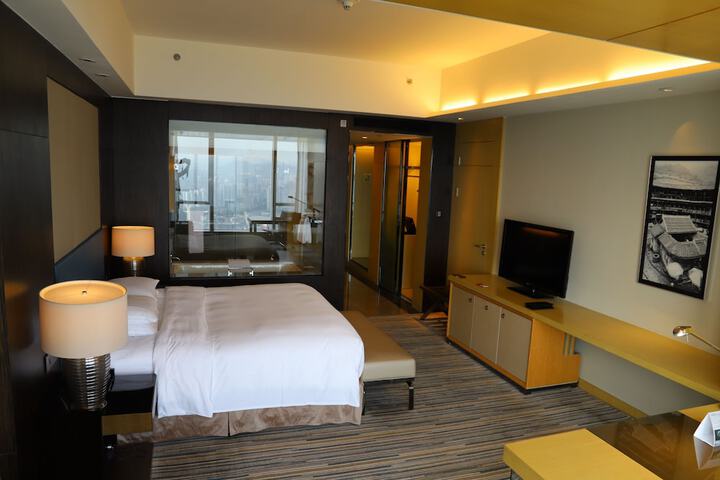 Room 16 of 109