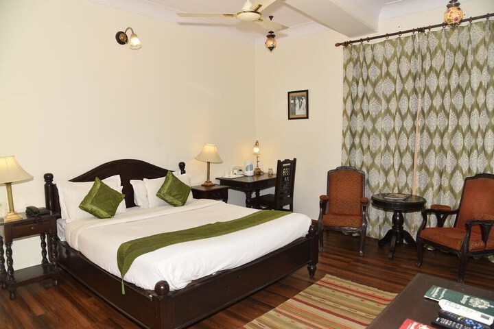 Room 4 of 47