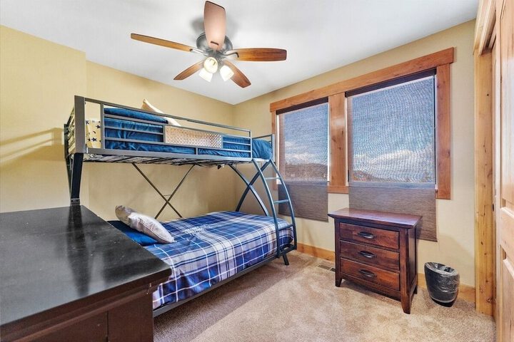 Room 4 of 57