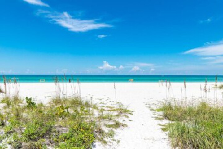 Beach 18 of 59