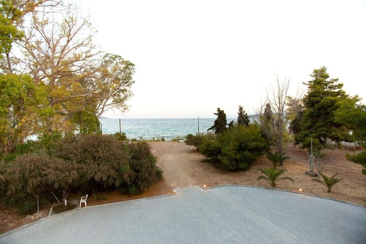 Property Grounds 24 of 32