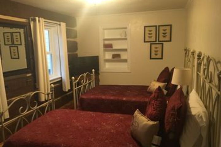 Room 25 of 53