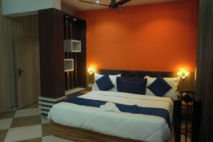 Room 27 of 56
