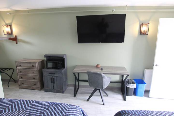 Room 8 of 14