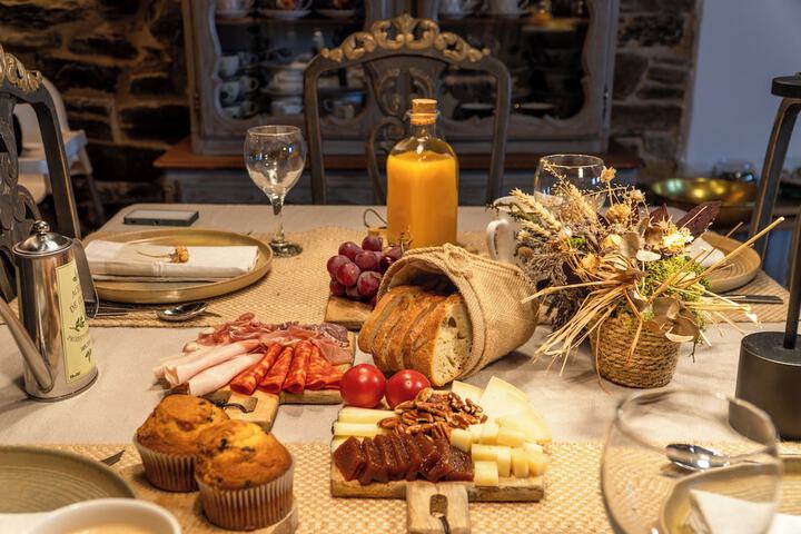 Breakfast/Coffee Service 116 of 145