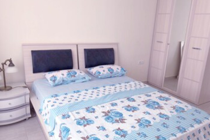 Room 35 of 44