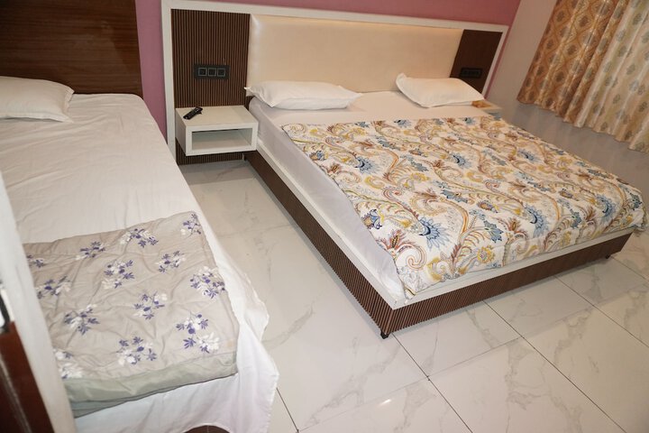 Room 7 of 34