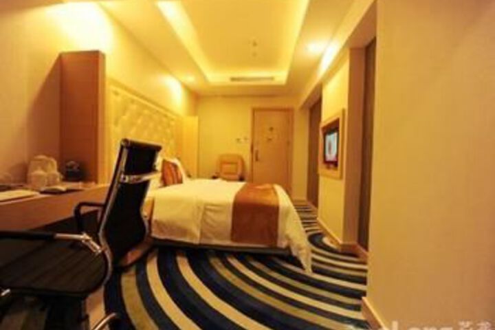 Room 53 of 74