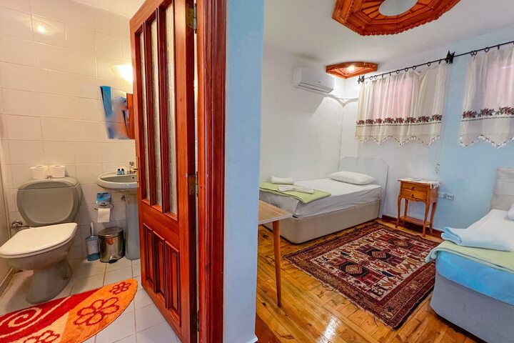 Room 40 of 139