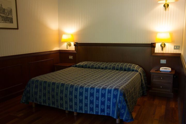Room 17 of 62