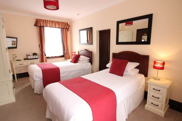 Room 48 of 140