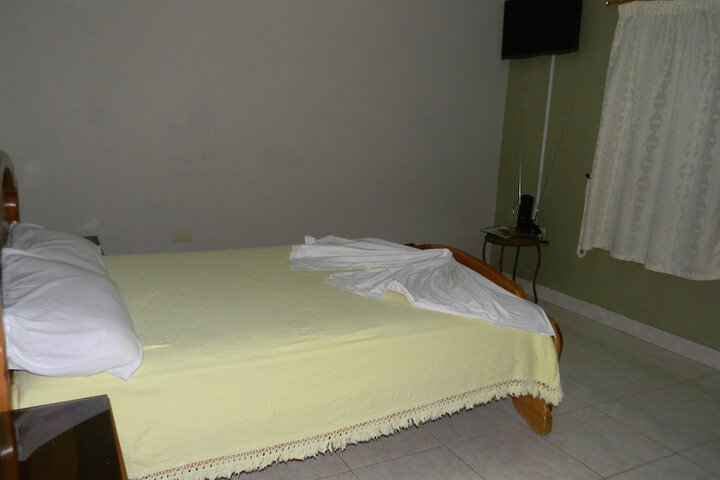 Room 8 of 30