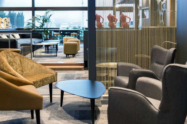 Hotel Lobby