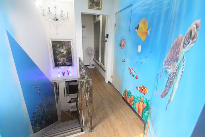 Room 82 of 246