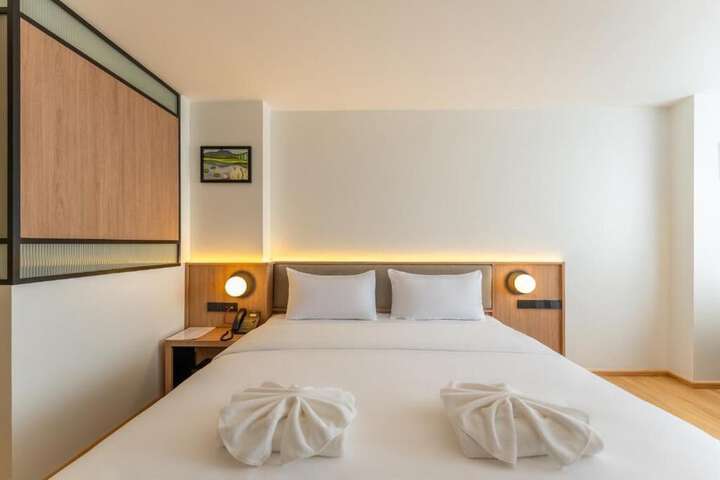 Room 34 of 112