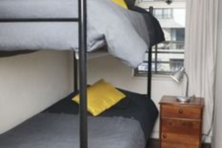 Room 6 of 16