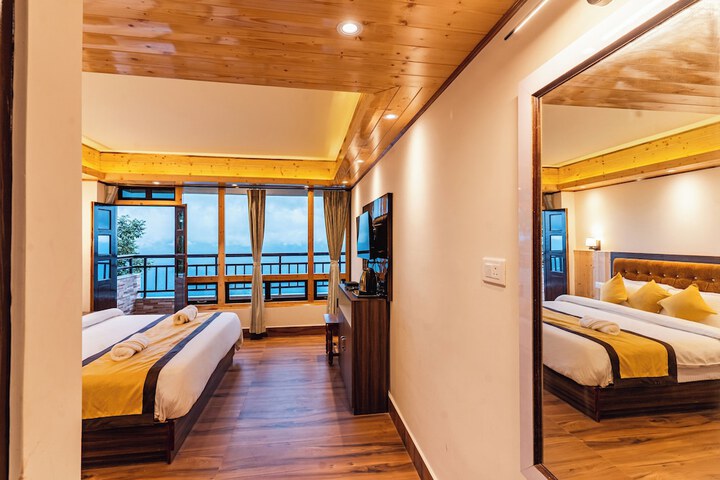 Room 2 of 41