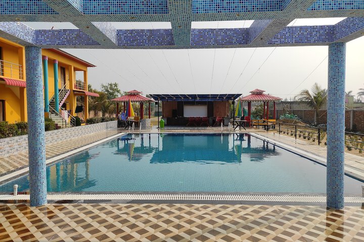 Pool 47 of 63