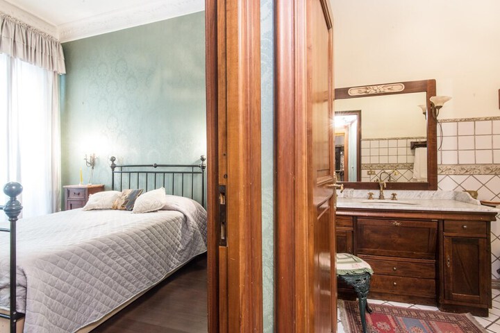Room 22 of 54