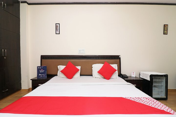 Room 16 of 24