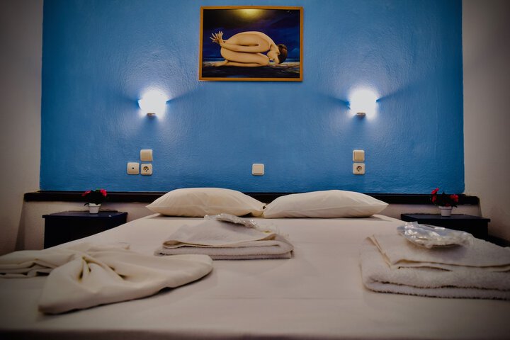 Room 7 of 28