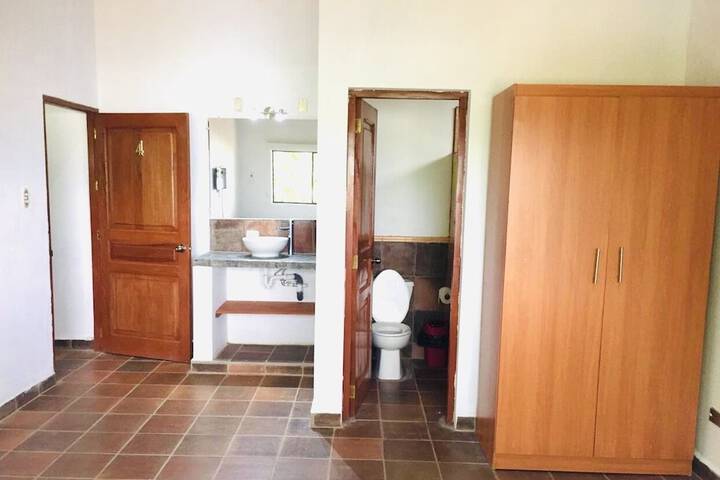 Room 7 of 12