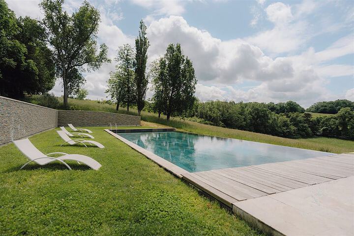 Pool 69 of 78
