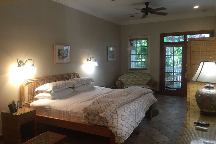 Room 8 of 68