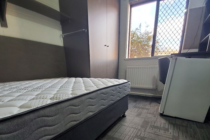 Room 10 of 22