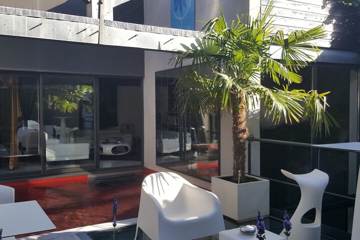Hotel 52 of 53