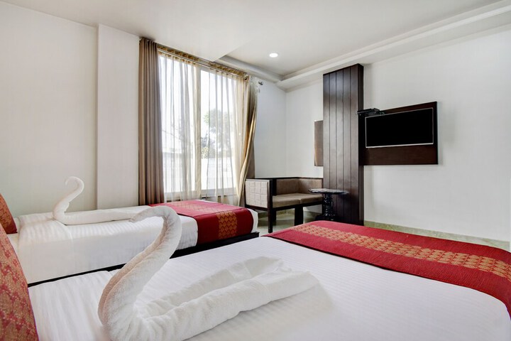 Room 9 of 44