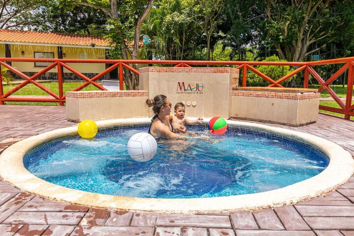Pool 31 of 56