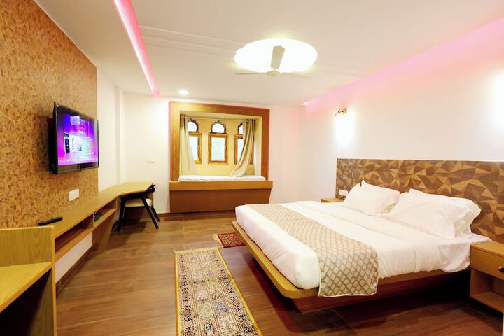 Room 16 of 54