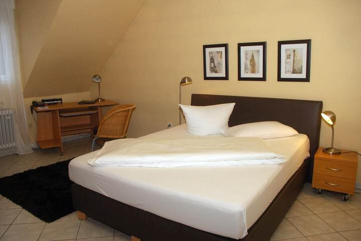 Room 20 of 47