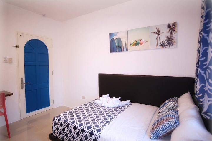 Room 2 of 50