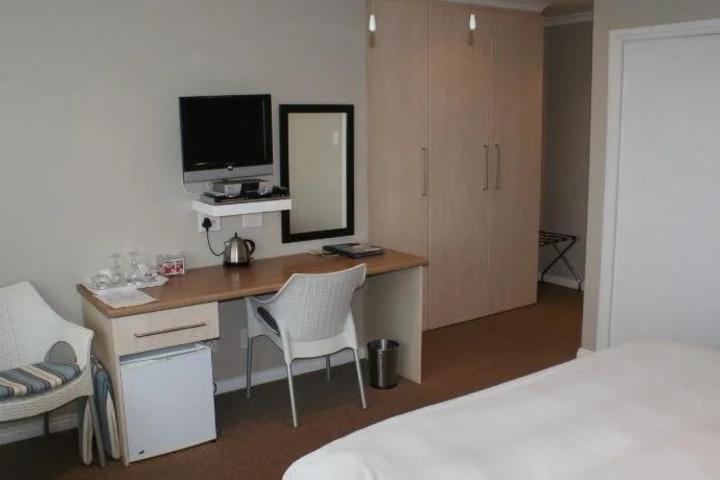 Photo of MOYA MANZI BEACH HOUSE