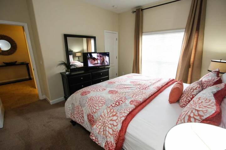 Room 10 of 30