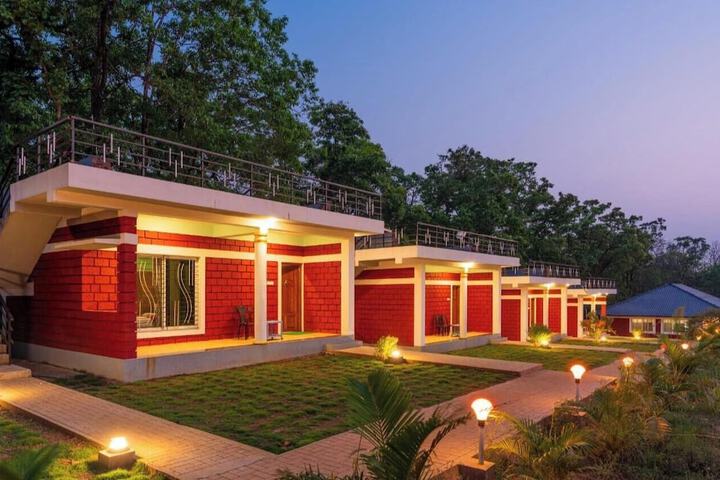 Dandeli Hill View Jungle Stay