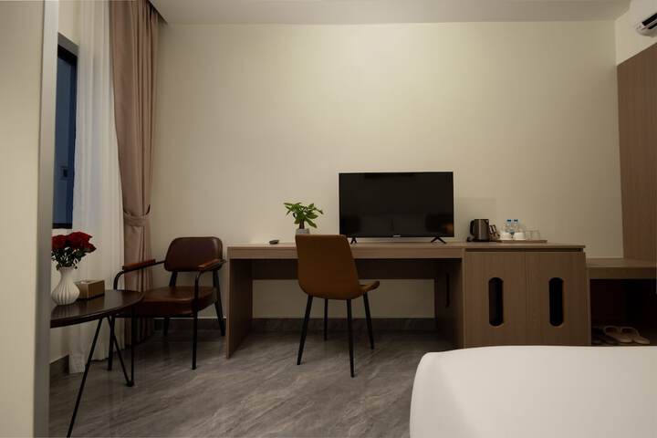 Room 8 of 39