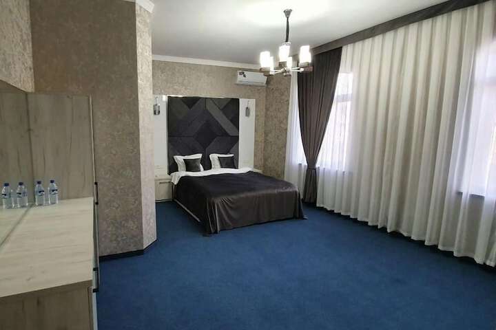 Room 13 of 15