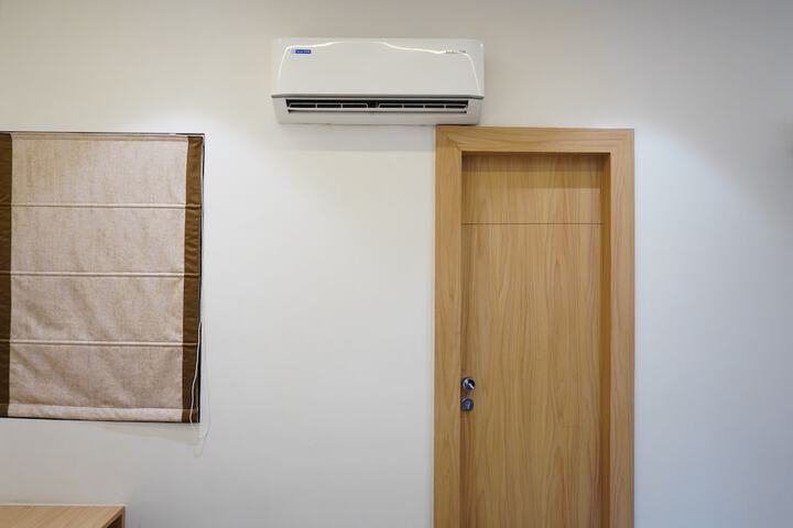 Room 16 of 34