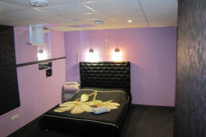 Room 16 of 23