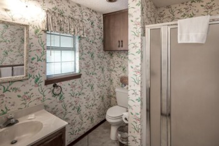 Room 2 of 23