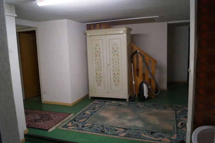 Room 3 of 26