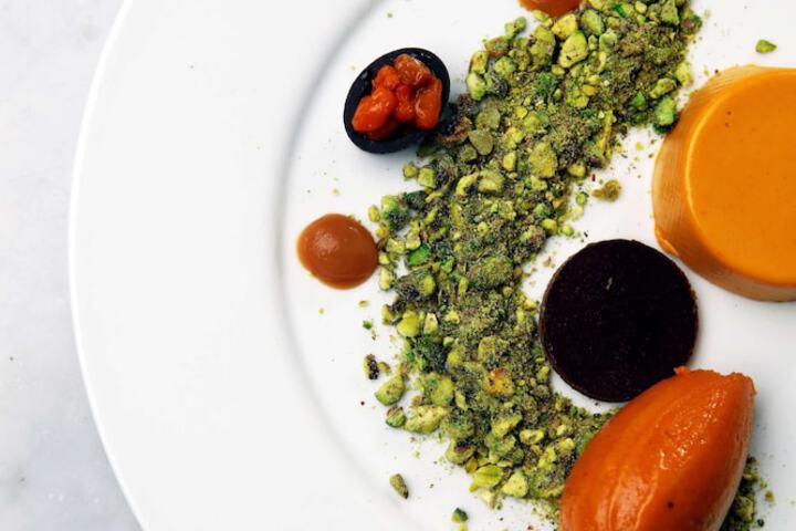 Dining 82 of 167