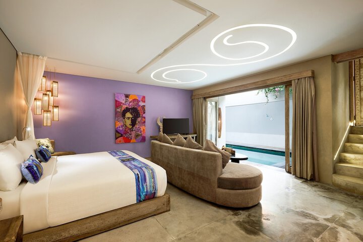 Room 83 of 227